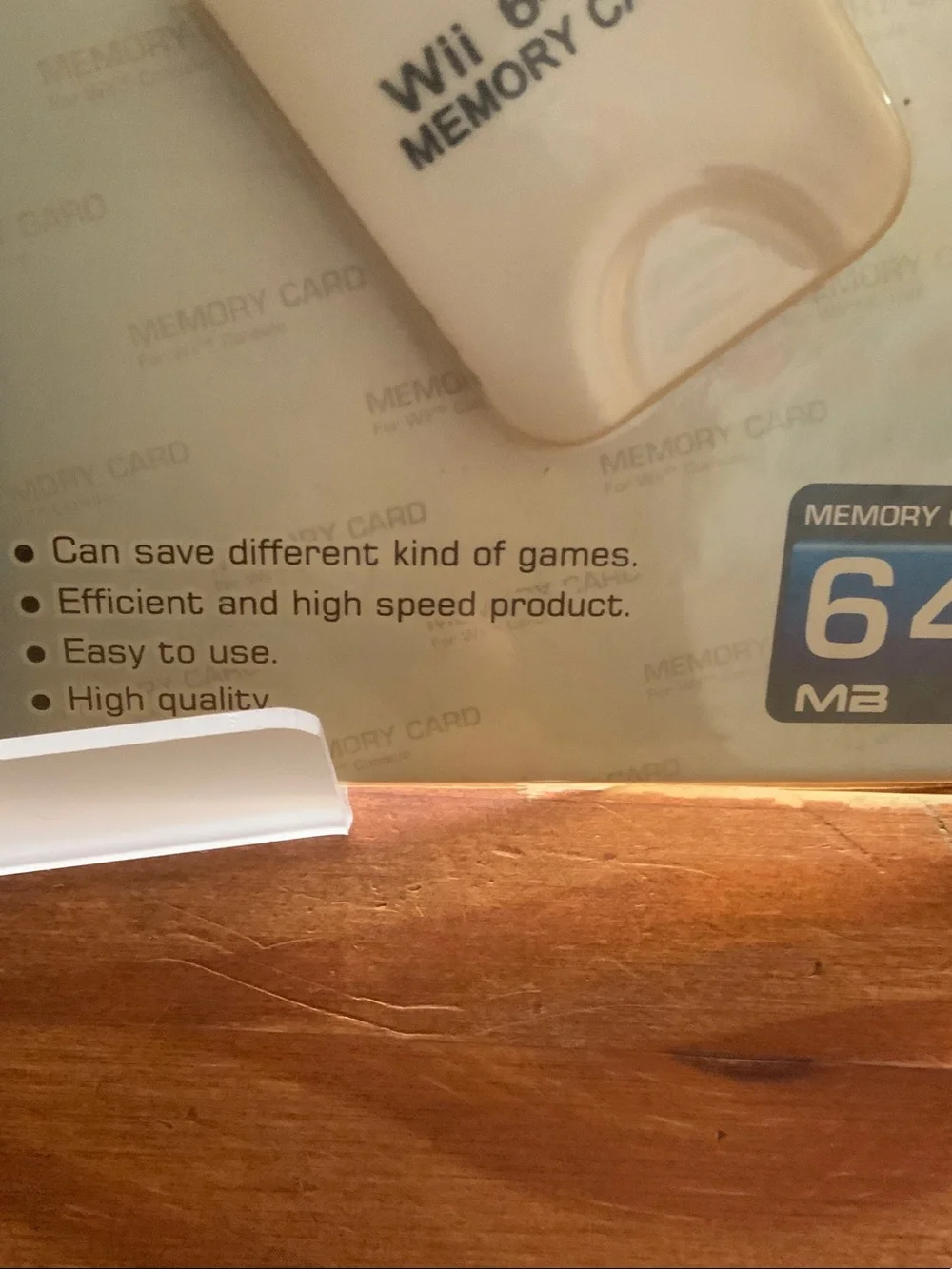 White Wii Memory Cards - 32MB & 64MB Pack